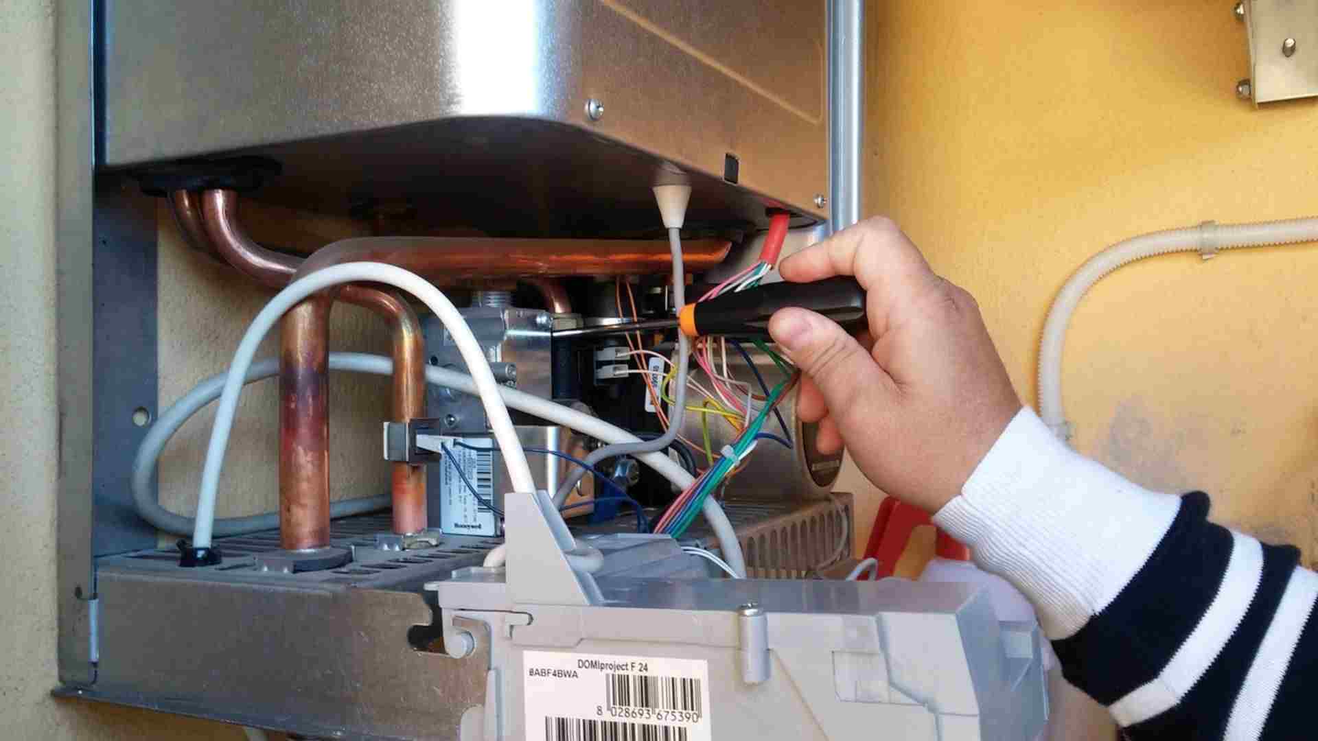 How long does a water heater take to heat up?