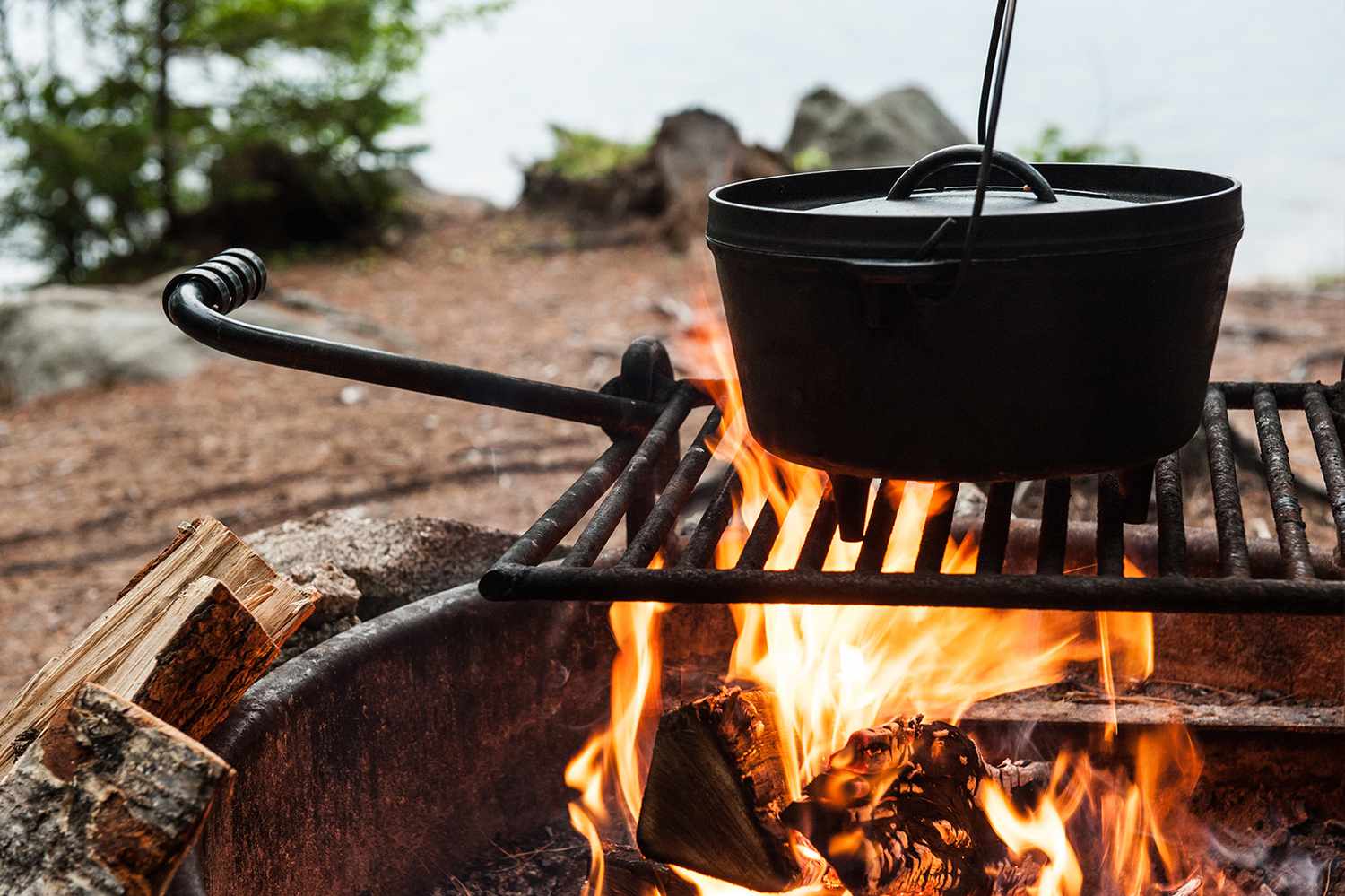 Campfire cooking kit: Essentials Equipment’s and Uses