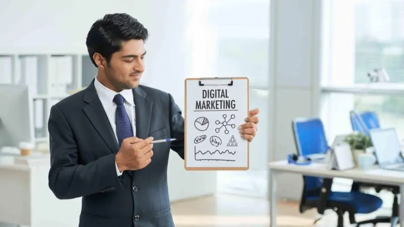 Your Guide to Thriving in Digital Marketing with a Expert Coach