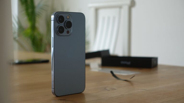 Refurbished iPhone 15 Plus